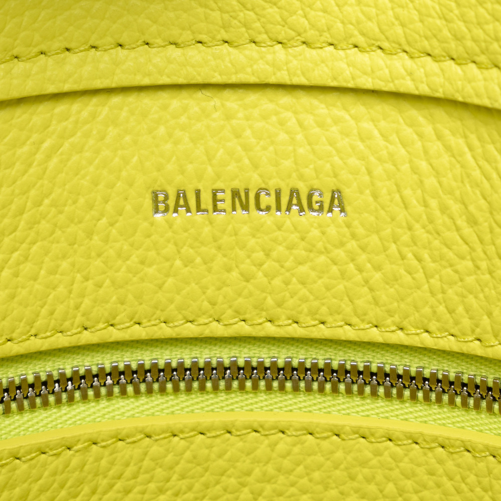 BALENCIAGA XS Everyday North-South Tote Satchel - Picture 6 of 10